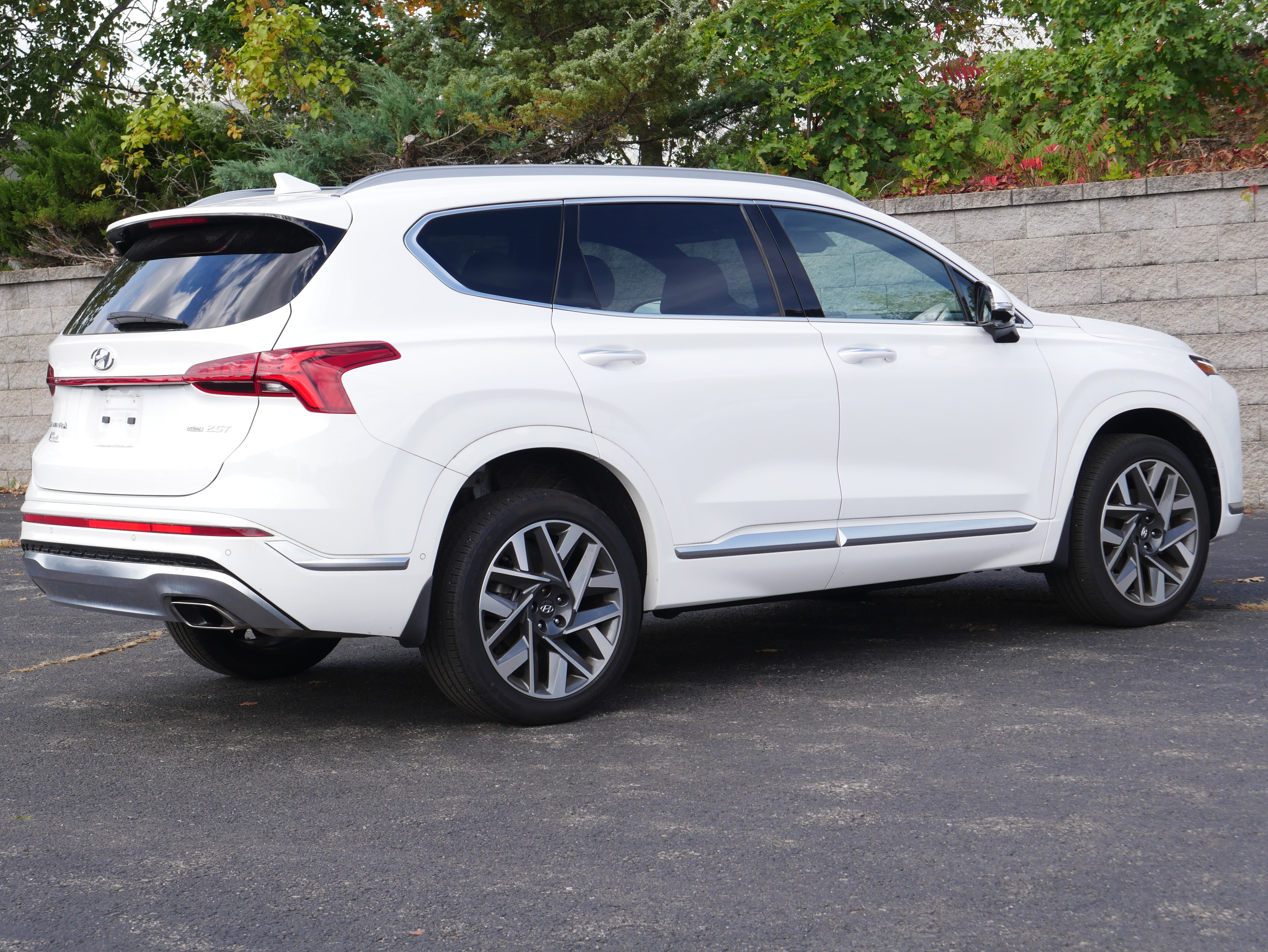 Used 2023 Hyundai Santa Fe Calligraphy AWD/4WD image 7