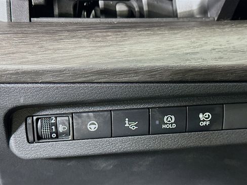 Used 2023 Nissan Ariya FWD image 17