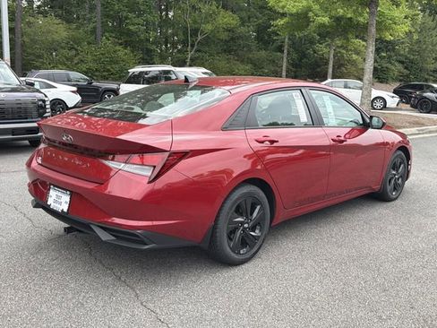 Certified 2023 Hyundai Elantra SEL FWD image 7