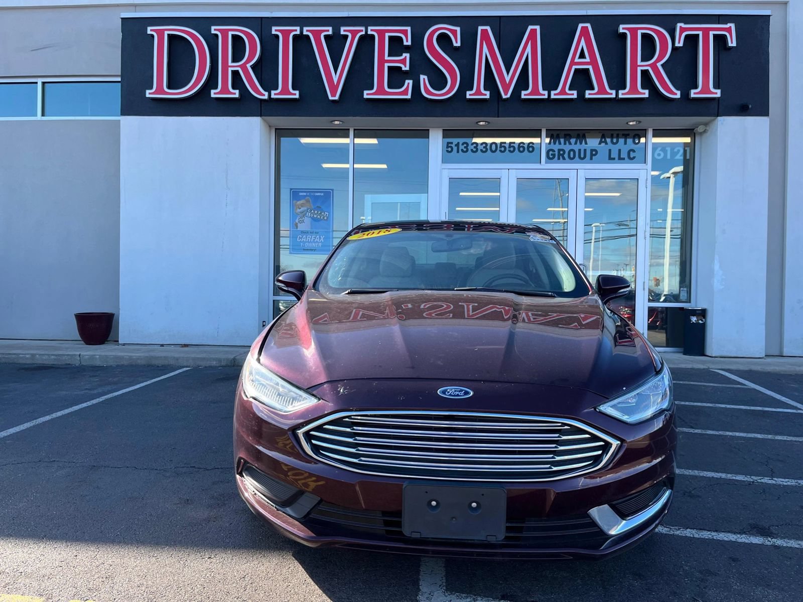 Used 2018 Ford Fusion SE w/ Fusion SE Technology Package FWD image 4