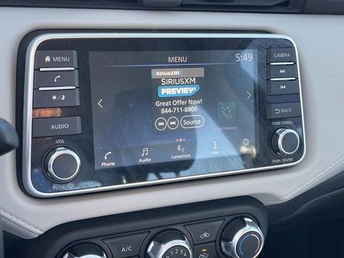 Used 2022 Nissan Versa SV image 25