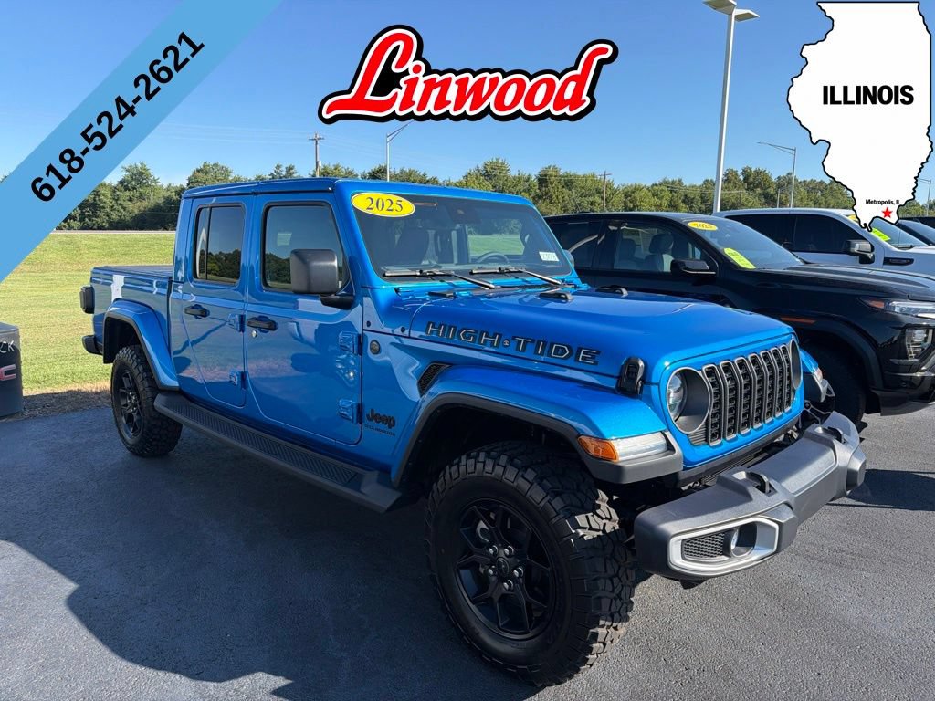 Used 2025 Jeep Gladiator Sport AWD/4WD image 9