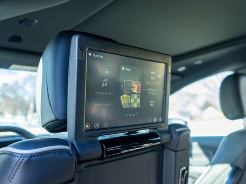 Used 2019 Chrysler Pacifica Limited w/ Advanced Safetytec Group image 31