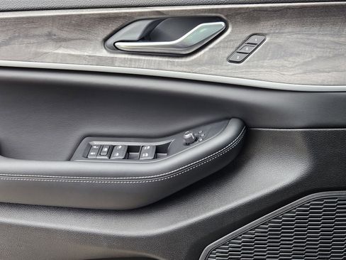 New 2025 Jeep Grand Cherokee L Limited image 23