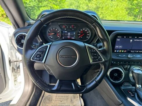 Used 2023 Chevrolet Camaro LT w/ Technology Package RWD image 15