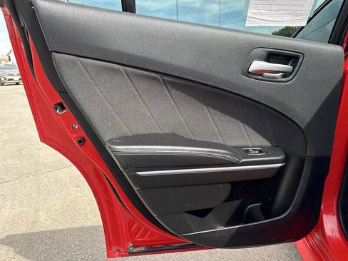 Used 2019 Dodge Charger GT image 17