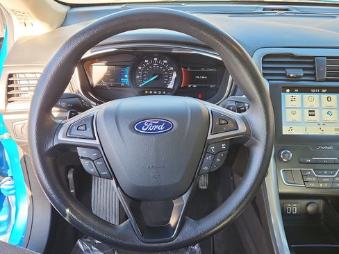 Used 2019 Ford Fusion SE image 27