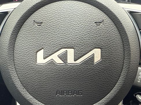 Used 2023 Kia Forte LXS FWD image 27