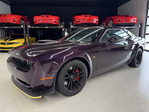 Used 2021 Dodge Challenger R/T Scat Pack RWD image 3