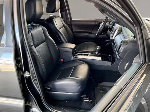 Used 2023 Toyota Tacoma Limited RWD image 27