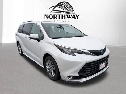 Used 2024 Toyota Sienna XLE w/ XLE Plus Package