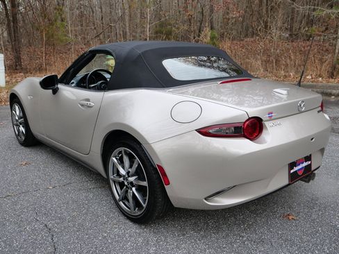 Used 2022 MAZDA MX-5 Miata Grand Touring image 7