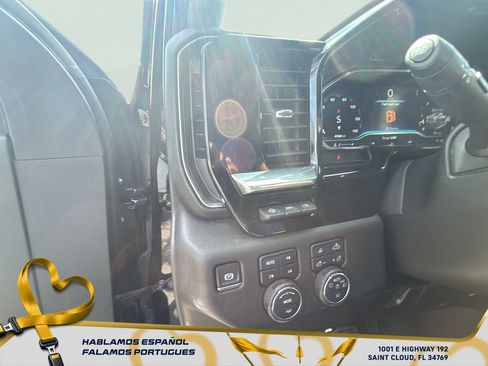 Certified 2024 Chevrolet Silverado 2500 LTZ w/ LTZ Convenience Package image 15