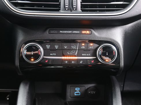 Used 2022 Ford Escape SEL w/ Technology Package image 22