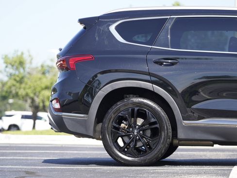 Used 2019 Hyundai Santa Fe Limited FWD image 5