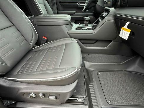 New 2026 GMC Sierra 1500 AT4X image 10