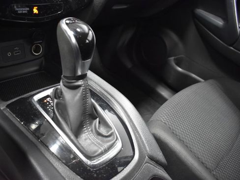 Used 2020 Nissan Rogue Sport S AWD/4WD image 17
