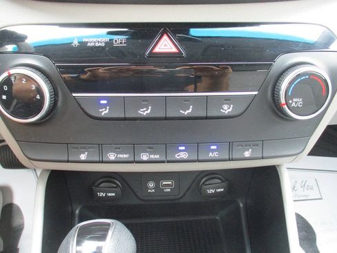 Used 2020 Hyundai Tucson Value w/ Winter Weather Package AWD/4WD image 19
