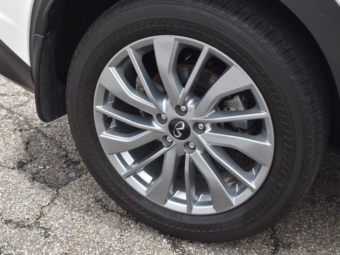 Used 2023 INFINITI QX50 Luxe FWD image 13