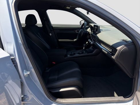 Used 2023 Honda Civic Sport image 18