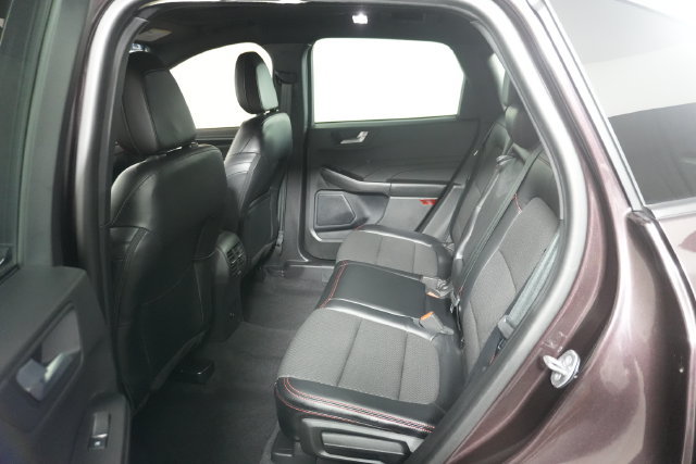 Used 2023 Ford Escape ST-Line w/ Tech Pack #1 AWD/4WD image 28