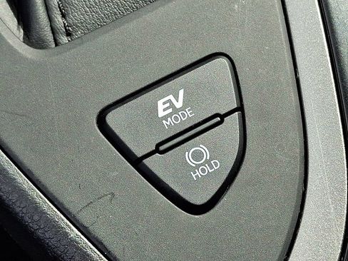 Used 2024 Lexus UX 250h AWD w/ Premium Package image 26