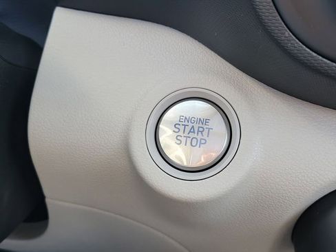 New 2026 Hyundai Venue SEL image 8