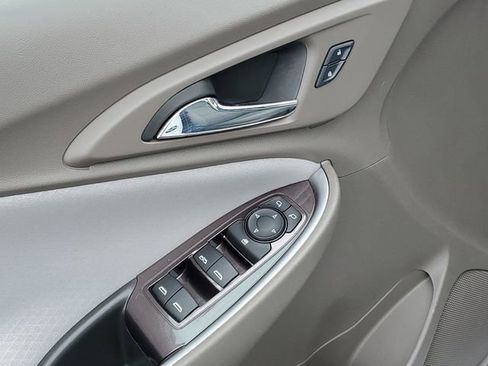 Used 2025 Chevrolet Malibu LT image 22