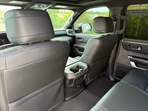 Used 2024 Toyota Tundra Platinum AWD/4WD image 27