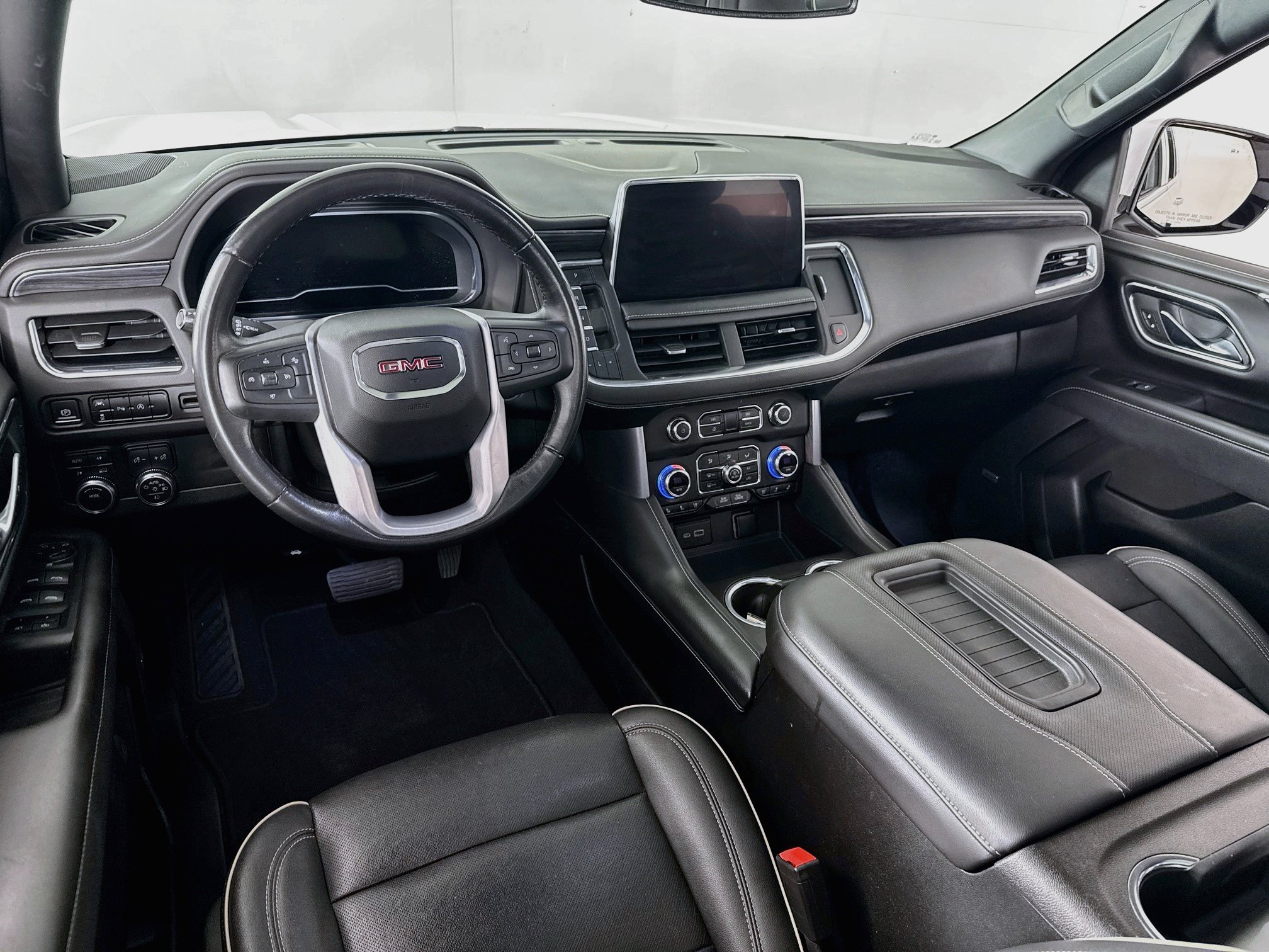 Used 2023 GMC Yukon SLT AWD/4WD image 18