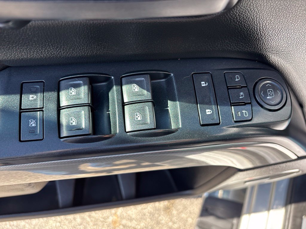 Used 2018 Chevrolet Silverado 2500 LTZ w/ Duramax Plus Package AWD/4WD image 19