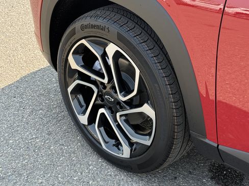 New 2026 Chevrolet Trax RS w/ Sunroof Package FWD image 30