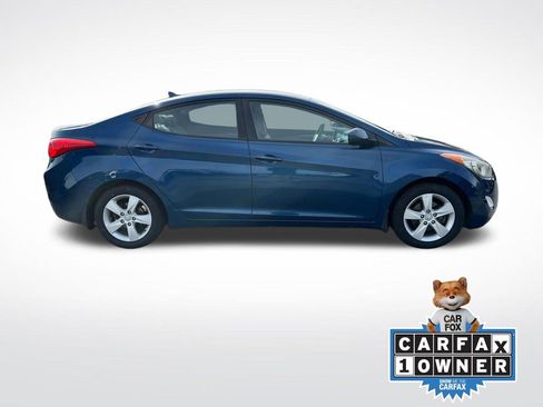 Used 2013 Hyundai Elantra GLS w/ Preferred Pkg image 2