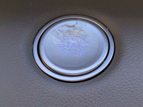 Certified 2025 Hyundai Elantra Sport image 24