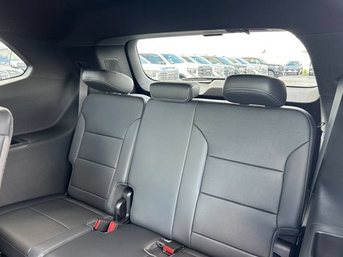 New 2027 Buick Enclave Preferred w/ Power Package FWD image 37