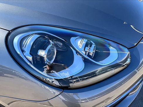 Used 2017 Porsche Cayenne image 25
