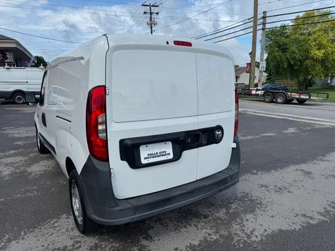 Used 2016 RAM ProMaster City Tradesman FWD image 11