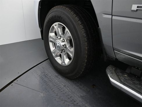 Used 2023 RAM 2500 Big Horn w/ Level 1 Equipment Group image 12