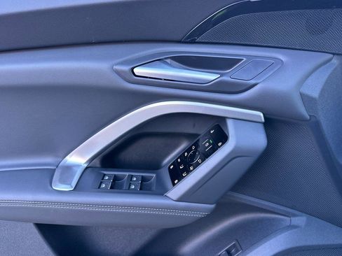 New 2025 Audi Q5 Premium image 10