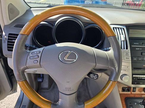 Used 2004 Lexus RX 330 AWD w/ Premium Plus Pkg image 10