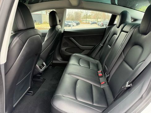 Used 2022 Tesla Model 3 Long Range image 16