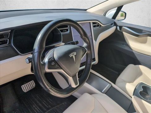 Used 2017 Tesla Model X 90D AWD/4WD image 9