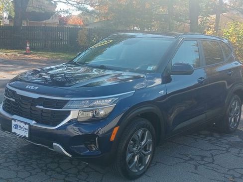 Used 2025 Kia Seltos LX image 24