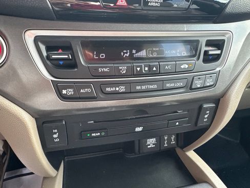 Used 2017 Honda Pilot EX-L image 24