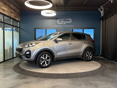 Used 2020 Kia Sportage LX AWD/4WD image 7