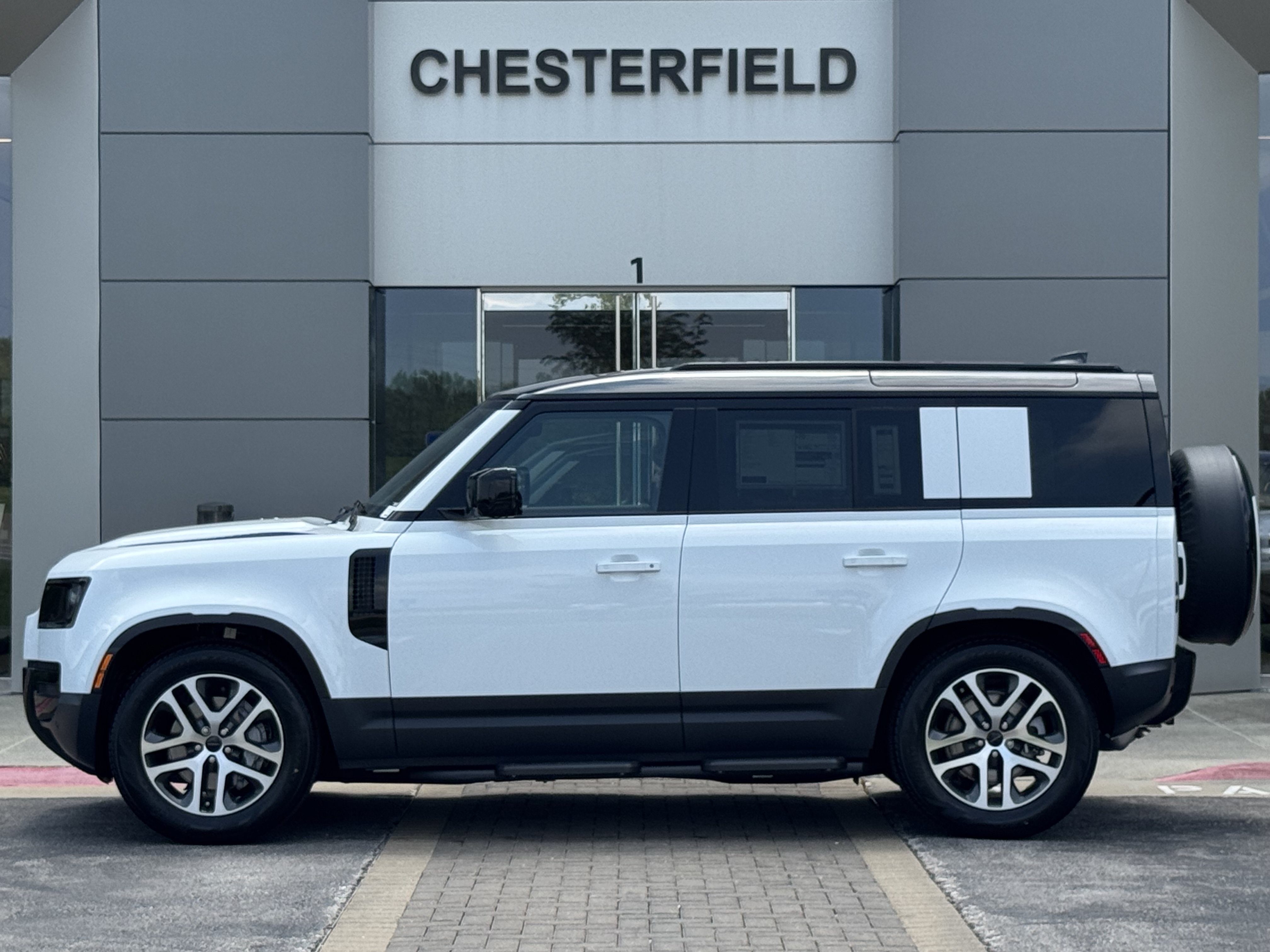 New 2026 Land Rover Defender 110 S AWD/4WD image 6