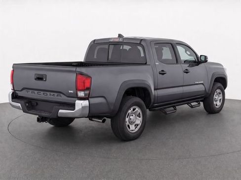 Used 2020 Toyota Tacoma SR5 RWD image 6