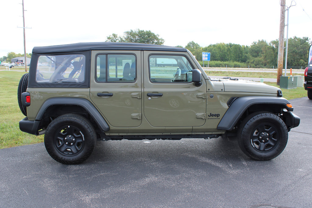 Used 2026 Jeep Wrangler Unlimited Sport AWD/4WD image 16