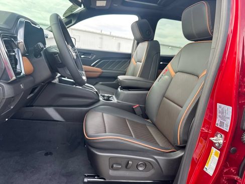 New 2026 GMC Canyon AT4 w/ Technology Plus Package AWD/4WD image 14