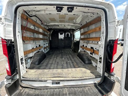 Used 2019 Ford Transit 250 130 Low Roof w/ Exterior Upgrade Package RWD image 16